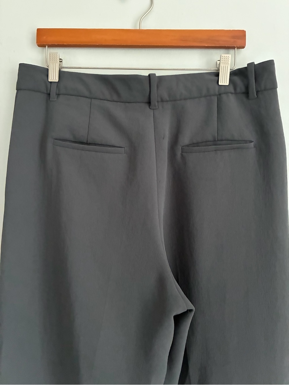 ARITZIA Charcoal Pleated Wide Leg High-Waist Trousers Size 14 - Picture 6 of 12